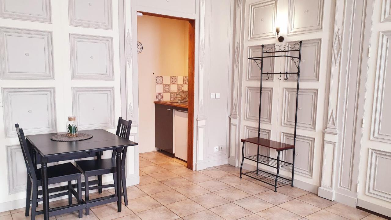Le Studio Avec Parking Prive Honfleur Exterior foto